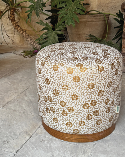 Folla Pouf Chair